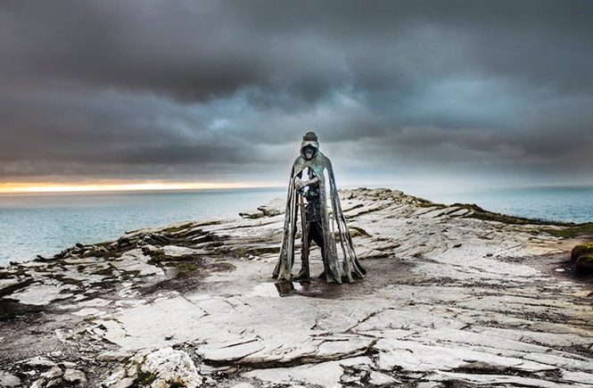 The spooky statue of King Arthur at Tintagel