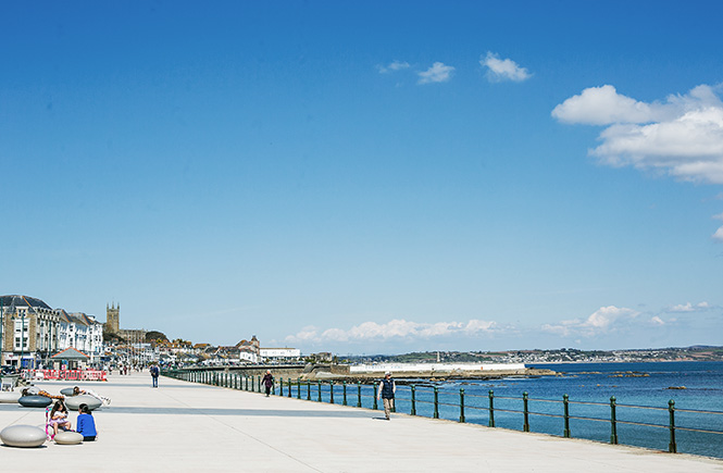 The lovely Penzance promenade, which is ideal for cycling in Cornwall