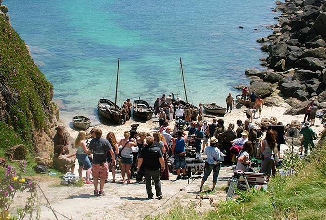 PoldarkcastandcrewinPorthgwarra_StAubynEstatesHolidays