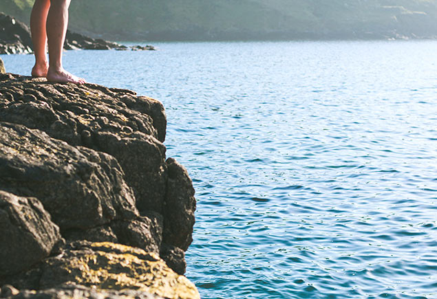 Wild swimming at Goldiggins Quarry, Cornwall - the girl outdoors