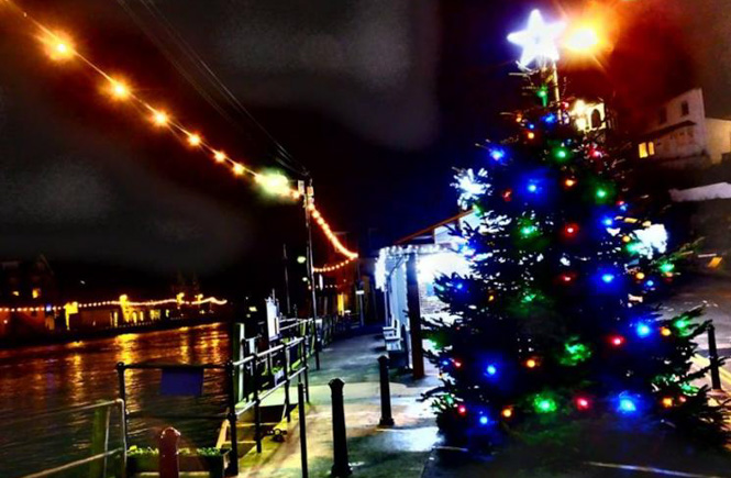 Looe Christmas Lights