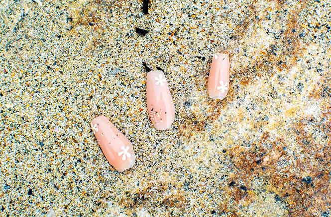 Fake fingernails found on Praa Sands beach