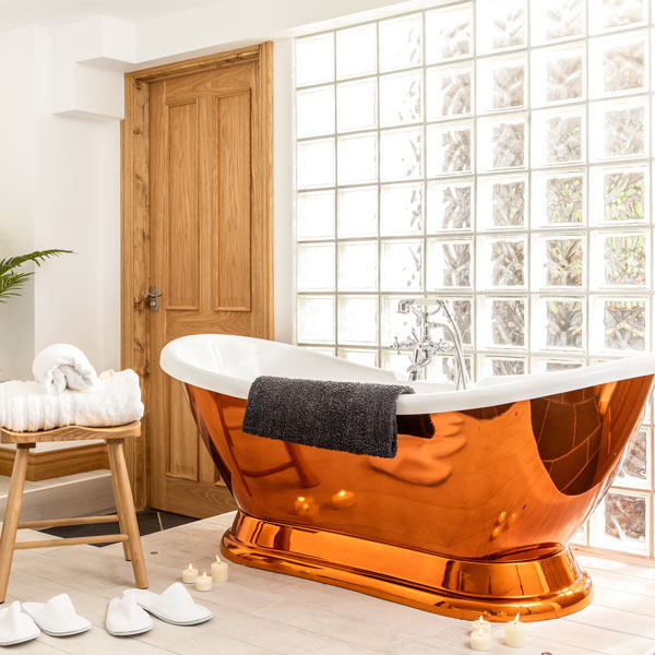 Holiday cottages with irresistible bathtubs