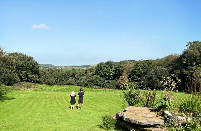 Walking through the gardens at The Fern, holiday cottage in Bude