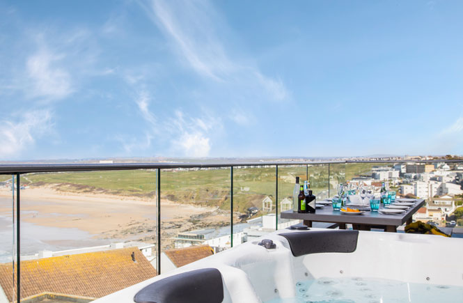 Hot tub on the balcony at Saltwater Penthouse overlooking Fistral beach