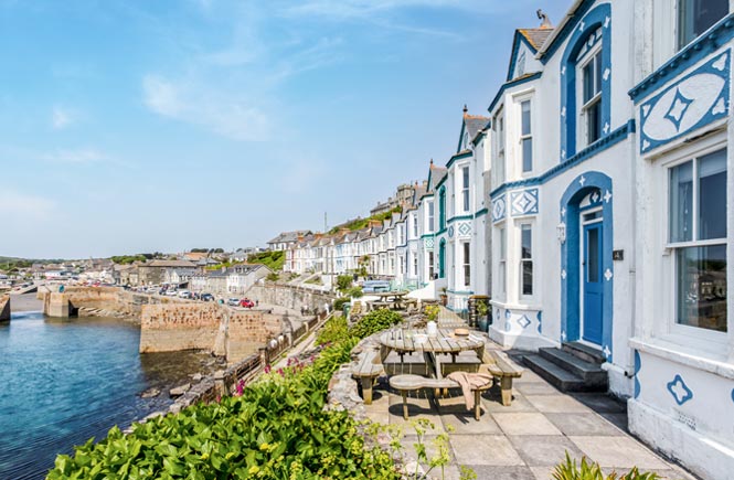 14 Bay View in Porthleven